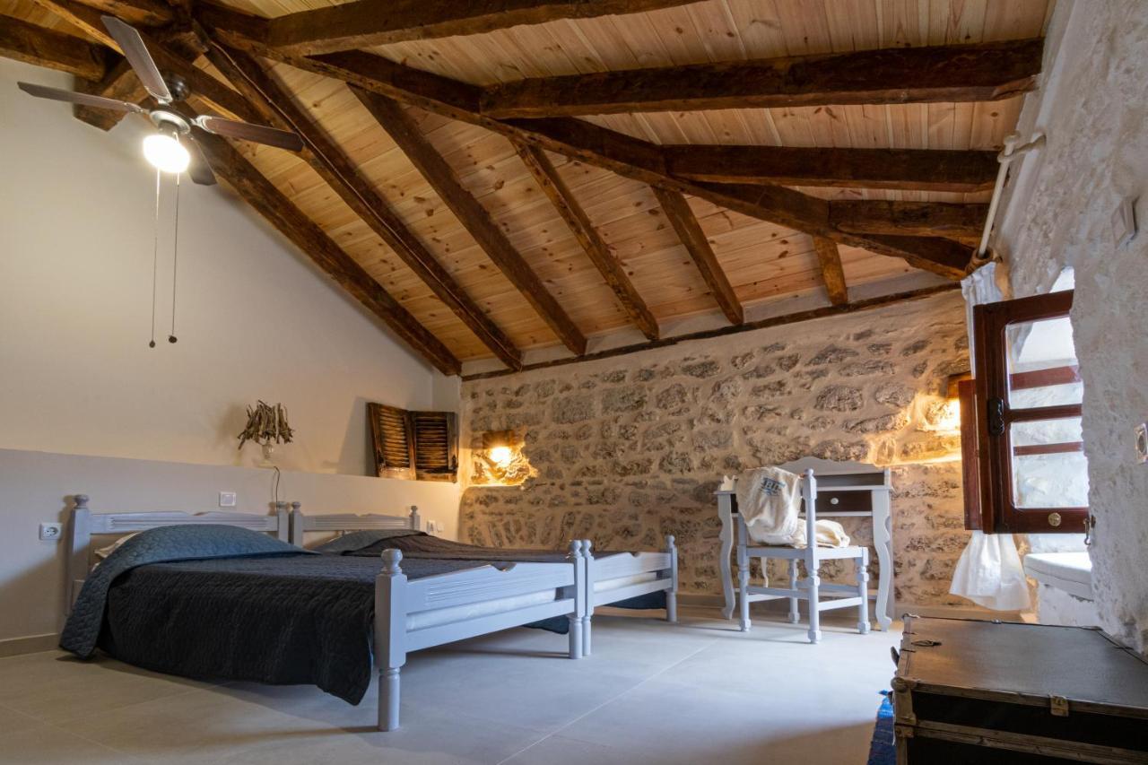 Villa Electra Chalki Town Bagian luar foto