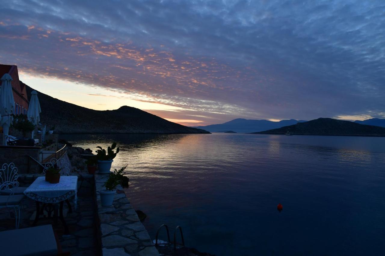 Villa Electra Chalki Town Bagian luar foto