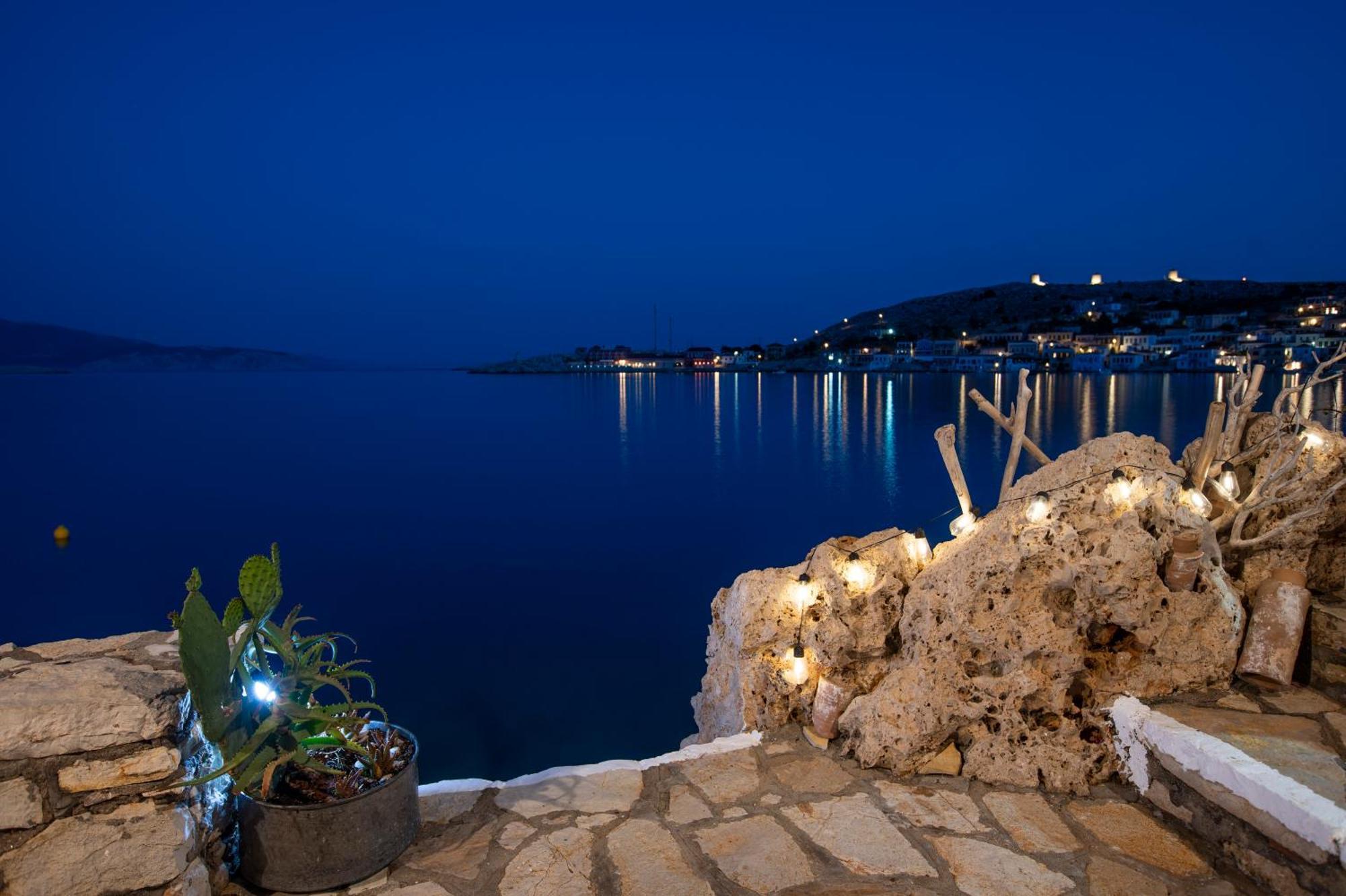 Villa Electra Chalki Town Bagian luar foto