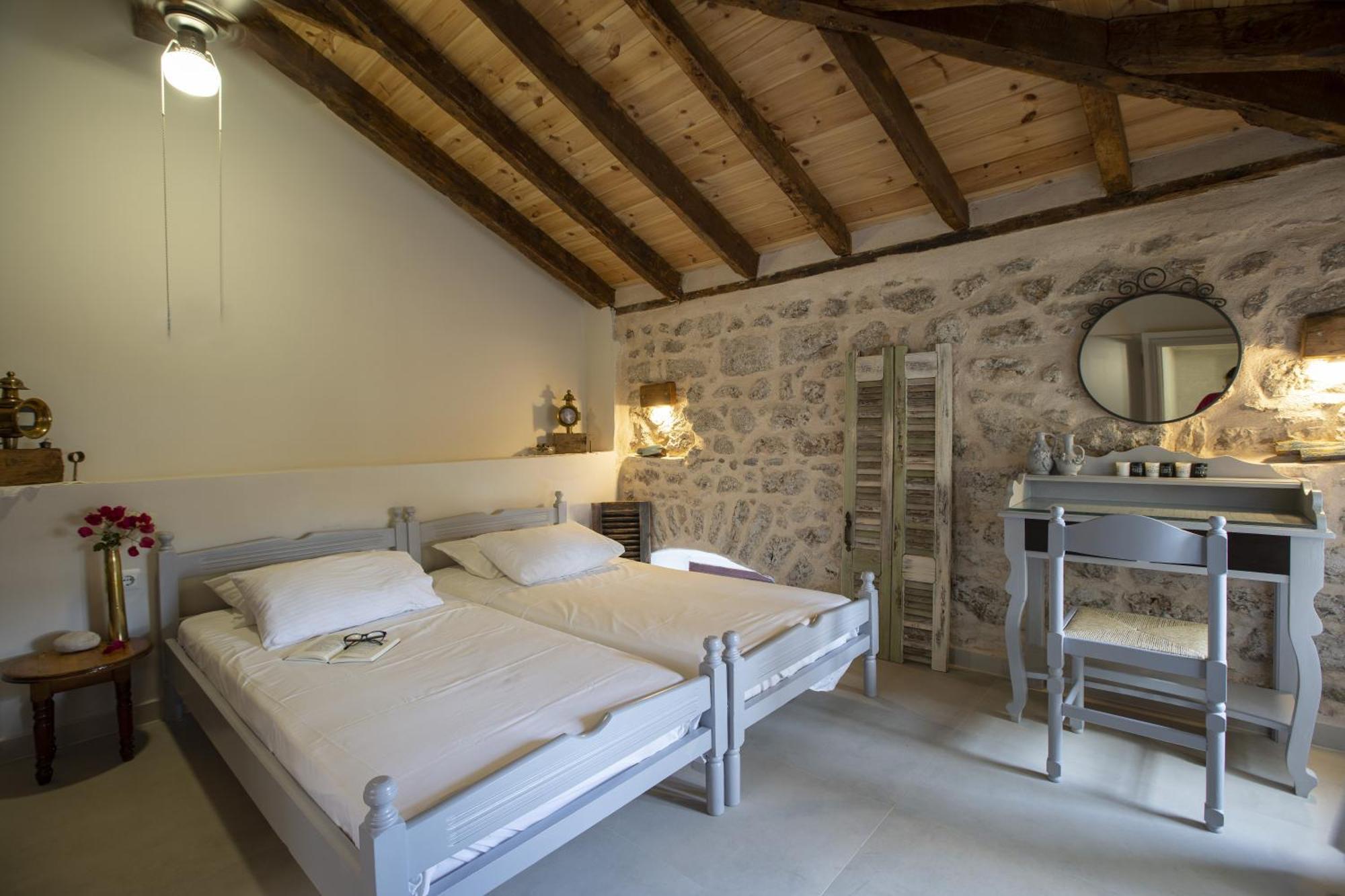 Villa Electra Chalki Town Bagian luar foto